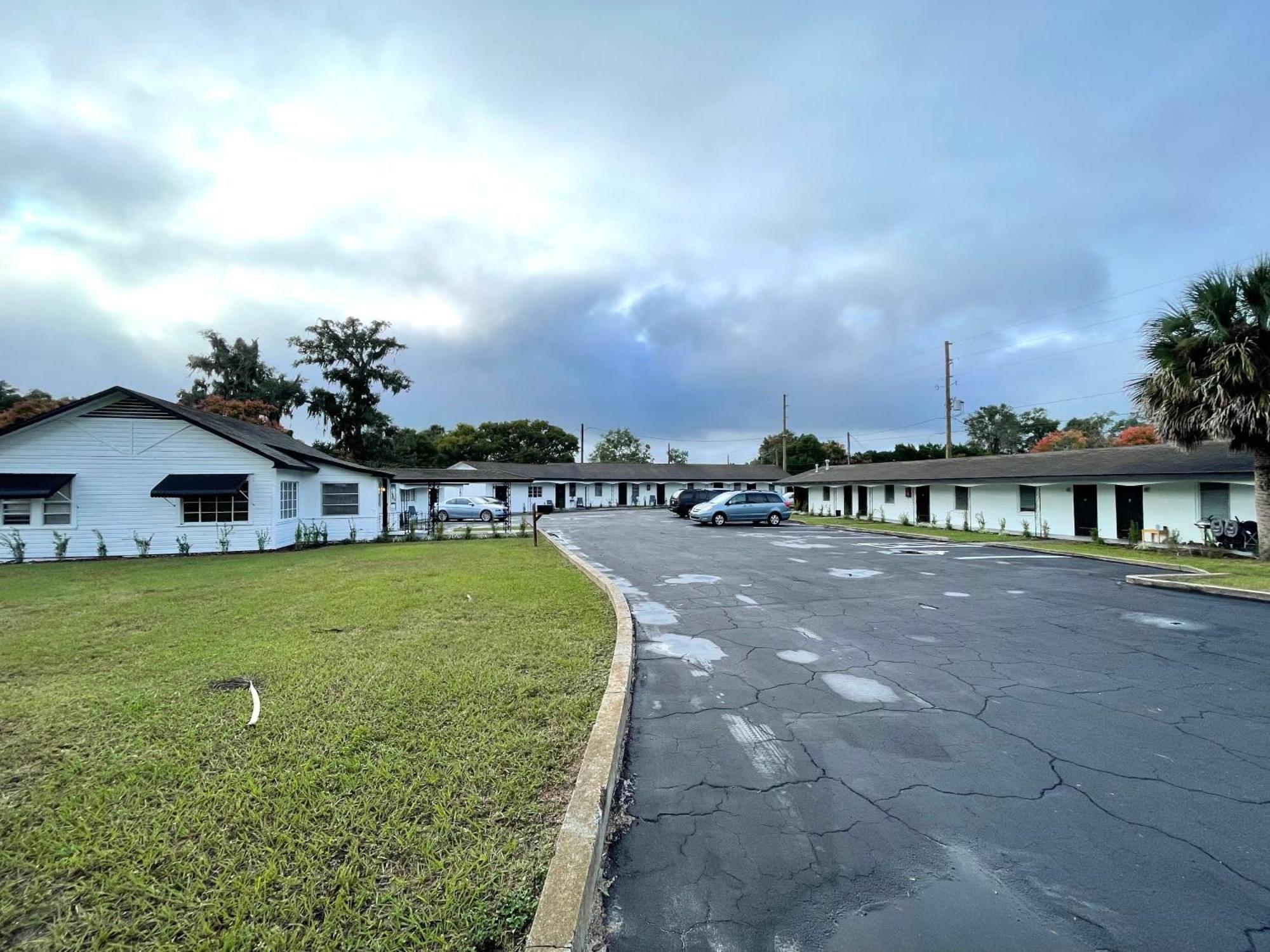 Deland Motel Exterior foto